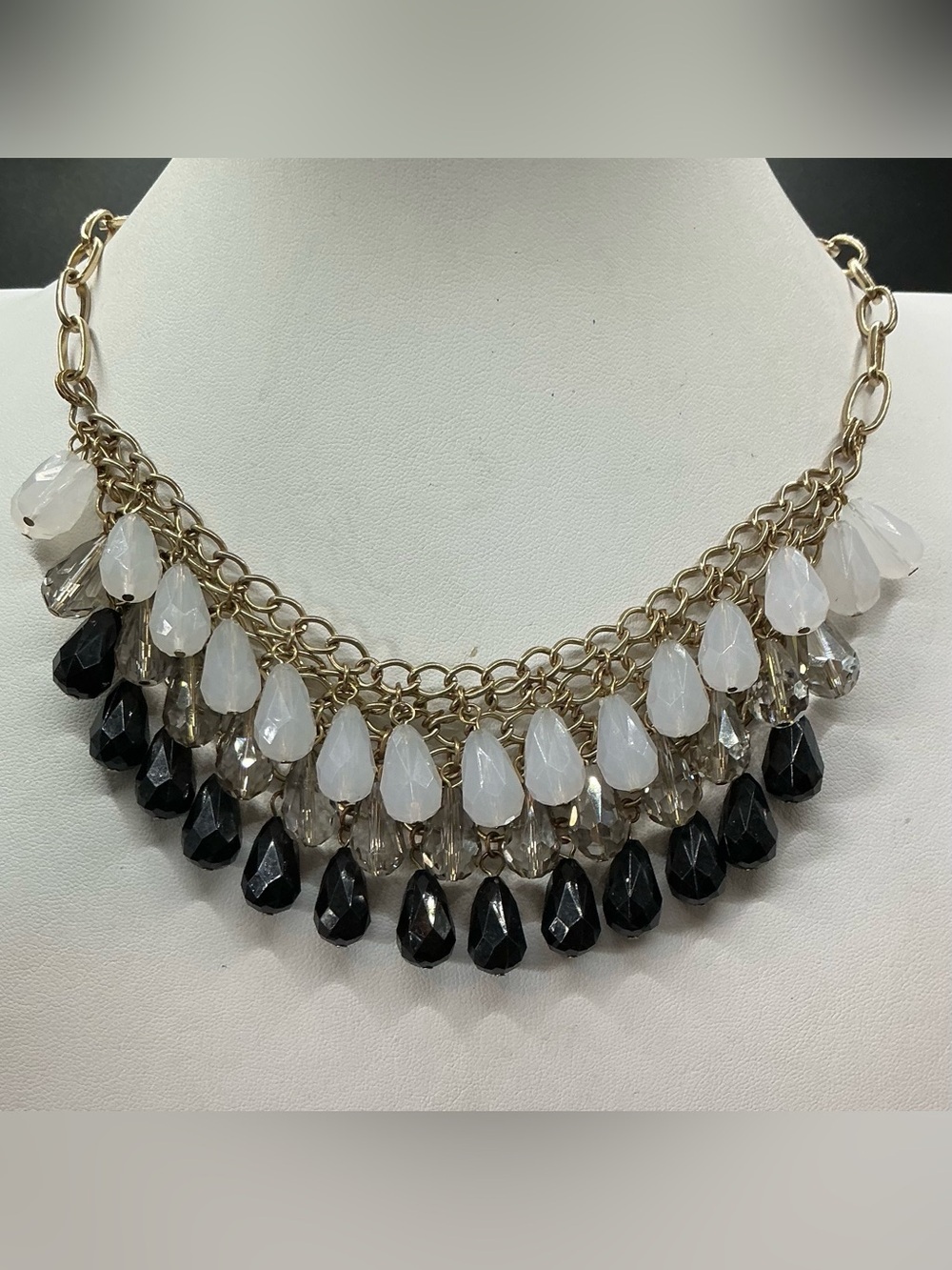 CHARMING CHARLIE BLACK GREY AND WHITE MULTI-TEARDROP STATEMENT NECKLACE
